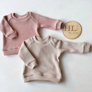 SVEETRÝÝÝ 🧶 Kromě toho, že začíná pěkně studená sezóna podzimu/zimy, tak nám taky začíná období vánočního focení🤭🤭 Tak...